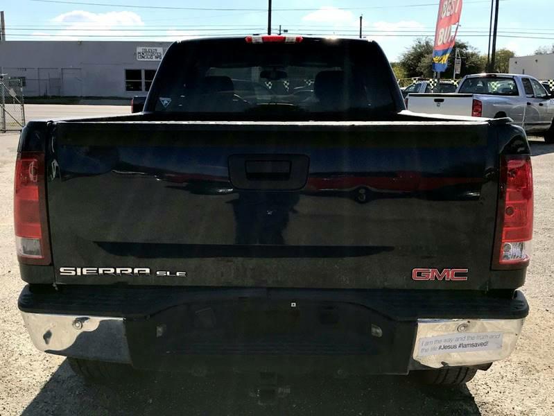 Photo 8 of this GMC SIERRA 1500