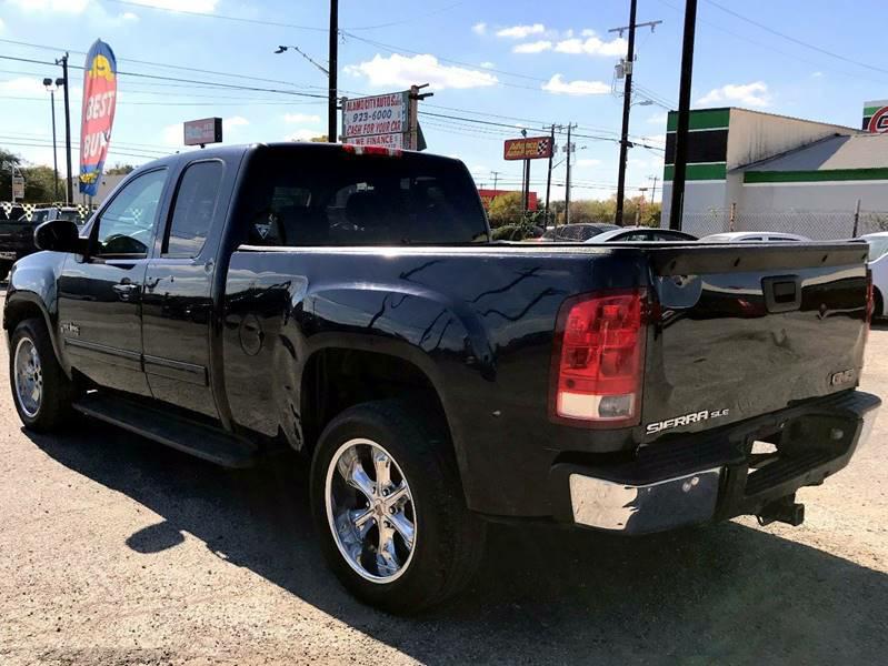 Photo 9 of this GMC SIERRA 1500