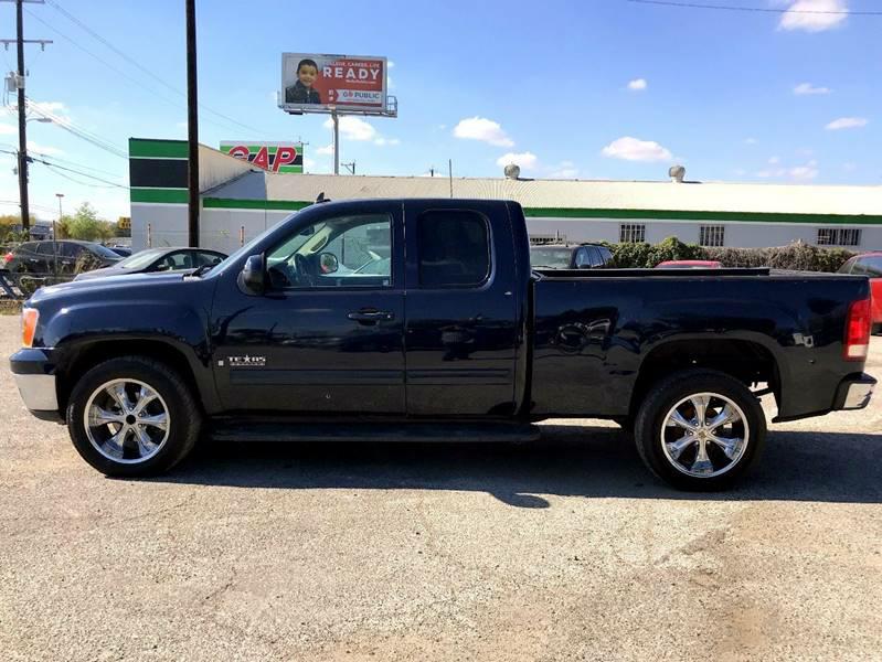 Photo 10 of this GMC SIERRA 1500