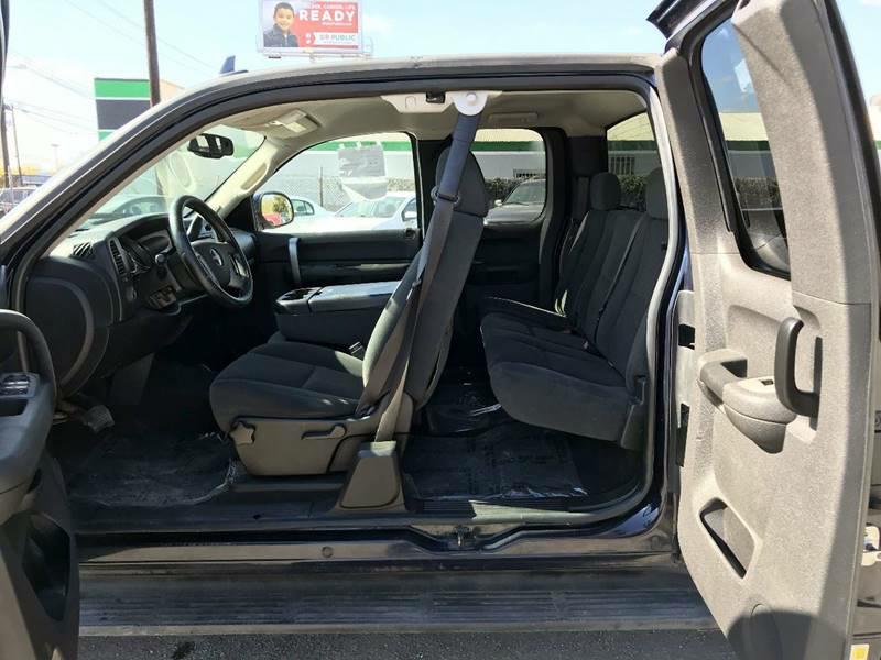 Photo 14 of this GMC SIERRA 1500
