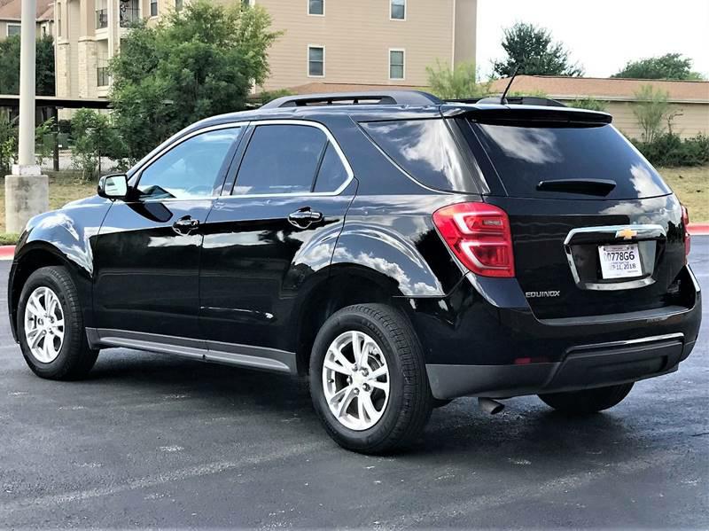 Photo 3 of this CHEVROLET EQUINOX