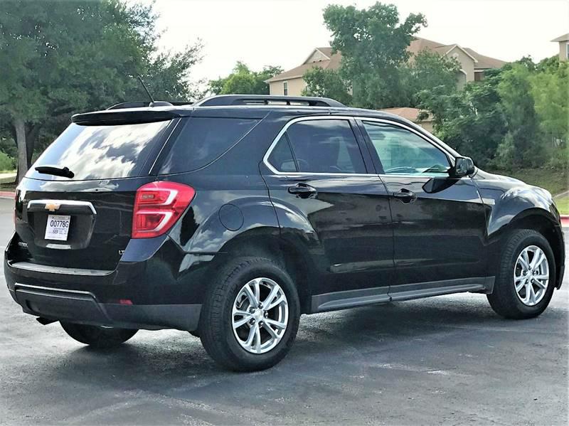 Photo 5 of this CHEVROLET EQUINOX