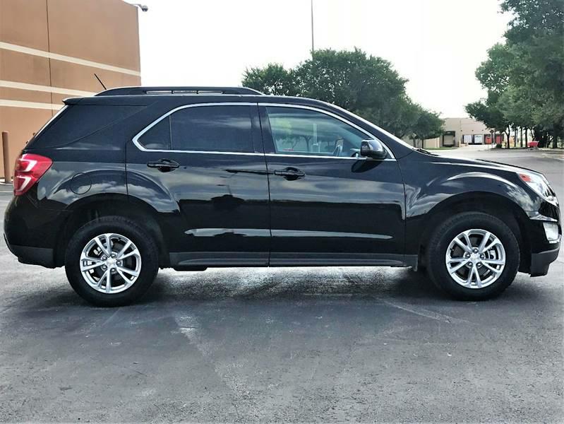 Photo 6 of this CHEVROLET EQUINOX