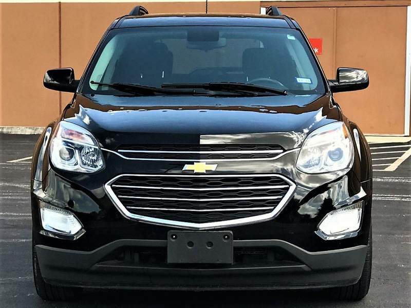 Photo 8 of this CHEVROLET EQUINOX