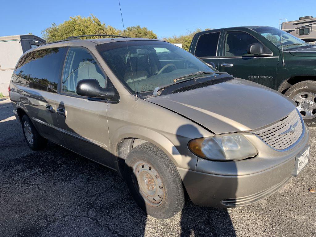 CHRYSLER TOWN & COUNTRY 2002 CHRYSLER TOWN & COUNTRY 2C4GP34312R581405