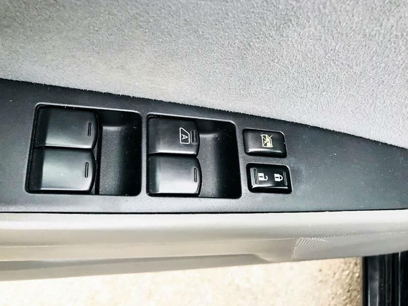 Photo 11 of this NISSAN SENTRA