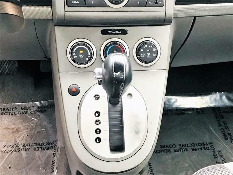 Photo 12 of this NISSAN SENTRA