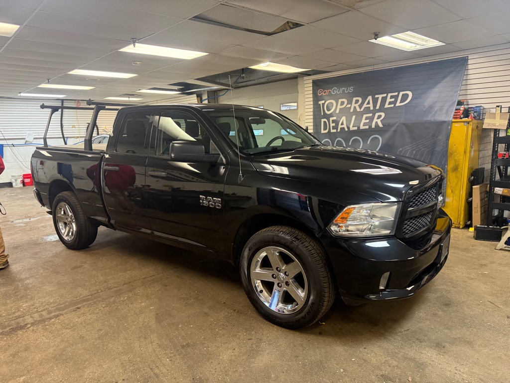 2018 RAM 1500 Express Quad Cab 4WD