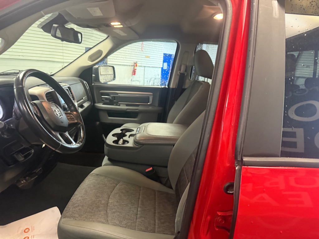 Photo 8 of this RAM 1500