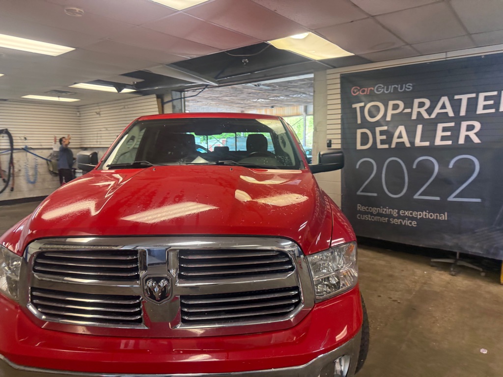 Photo 4 of this RAM 1500