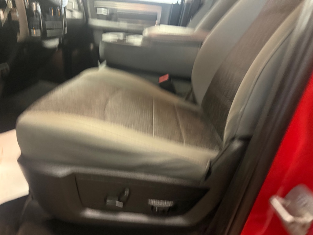Photo 9 of this RAM 1500