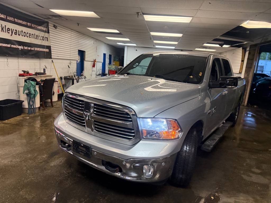 Photo 41 of this RAM 1500 CLASSIC