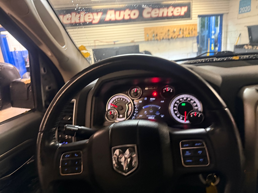 Photo 32 of this RAM 1500 CLASSIC