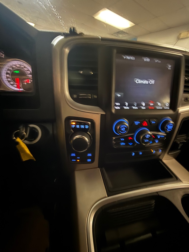 Photo 12 of this RAM 1500 CLASSIC