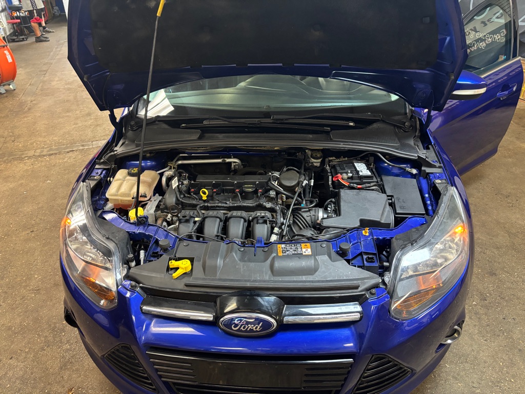 Photo 54 of this FORD FOCUS