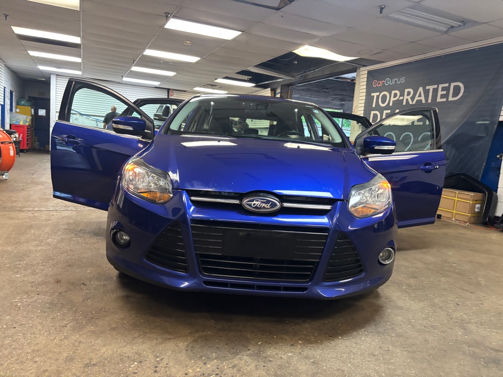 Photo 20 of this FORD FOCUS