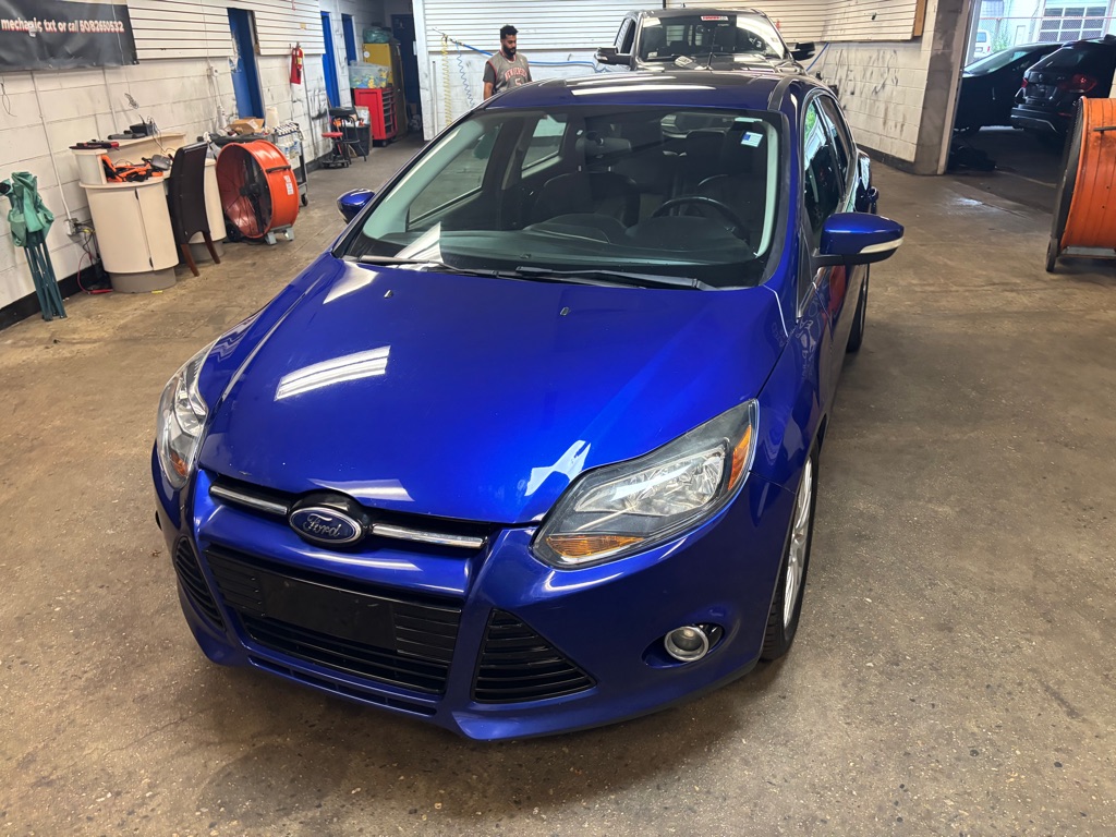 Photo 5 of this FORD FOCUS