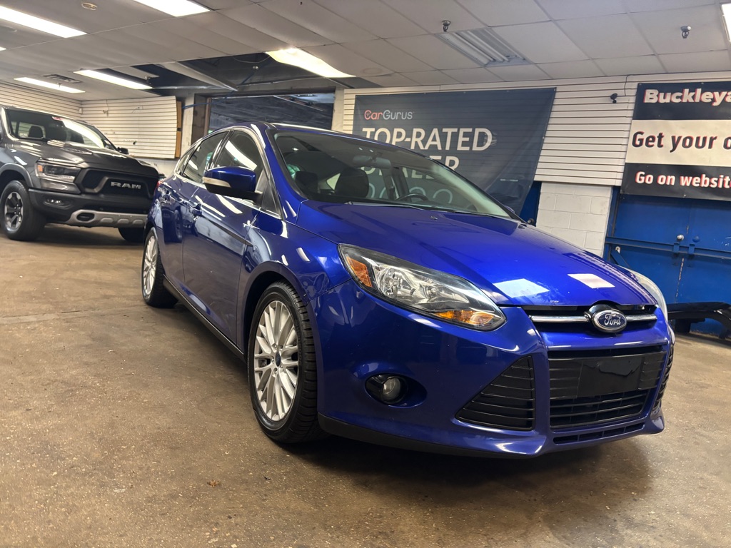 Photo 2 of this FORD FOCUS