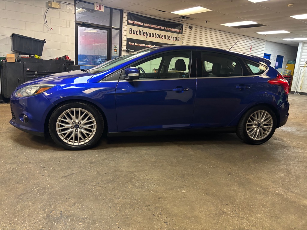 Photo 8 of this FORD FOCUS