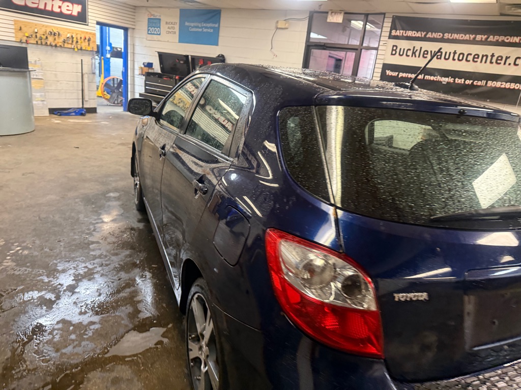 Photo 32 of this TOYOTA COROLLA MATRIX