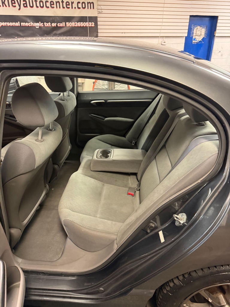 Photo 18 of this HONDA CIVIC
