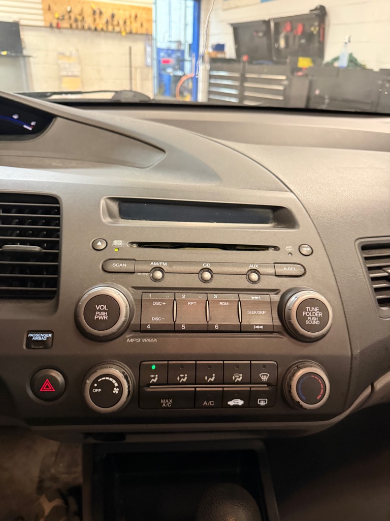 Photo 14 of this HONDA CIVIC