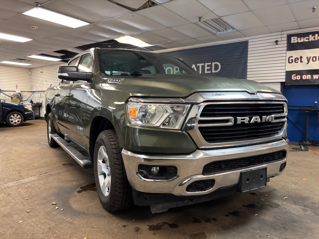 Photo 4 of this RAM 1500