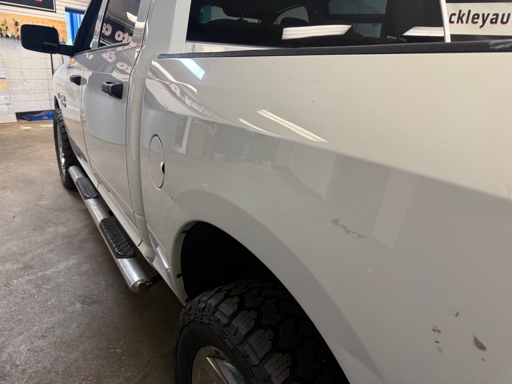 Photo 7 of this RAM 1500