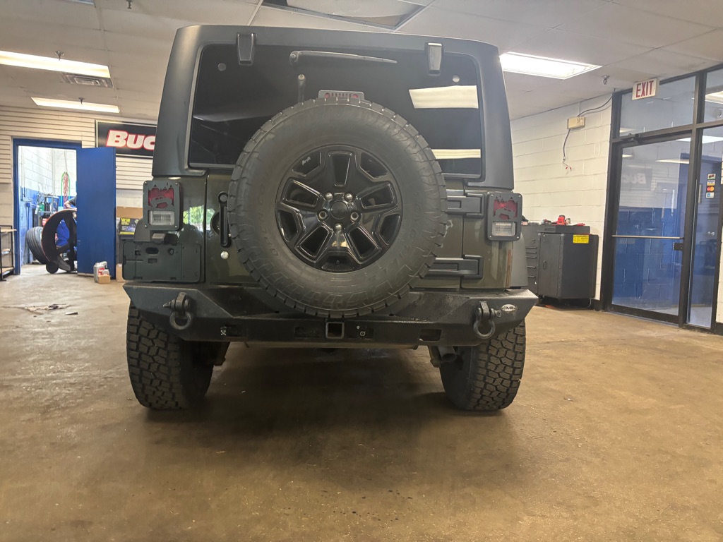 Photo 13 of this JEEP WRANGLER UNLIMI