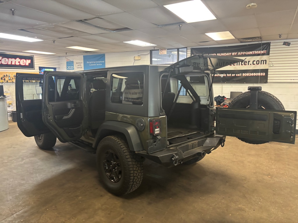 Photo 38 of this JEEP WRANGLER UNLIMI