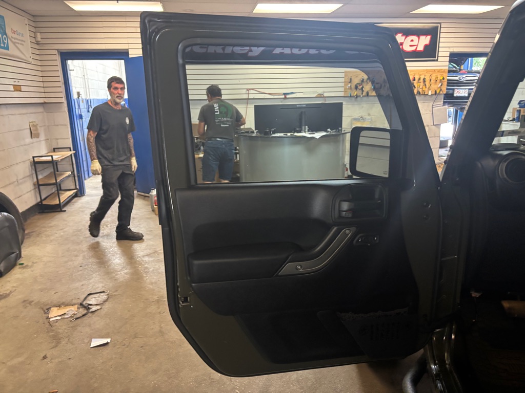 Photo 53 of this JEEP WRANGLER UNLIMI