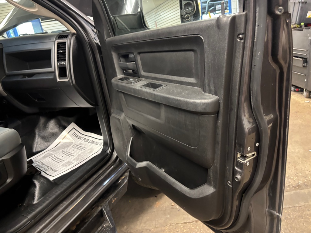 Photo 60 of this RAM 2500