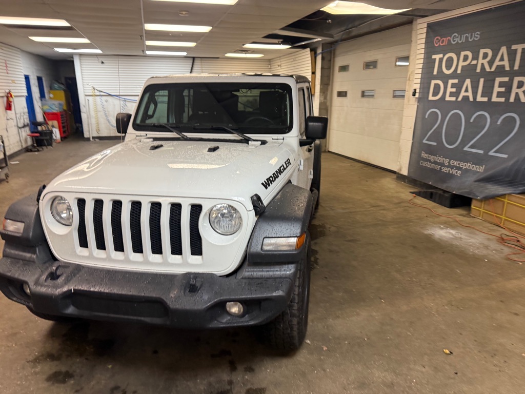 Photo 3 of this JEEP WRANGLER UNLIMI