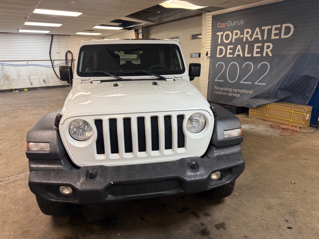 Photo 17 of this JEEP WRANGLER UNLIMI