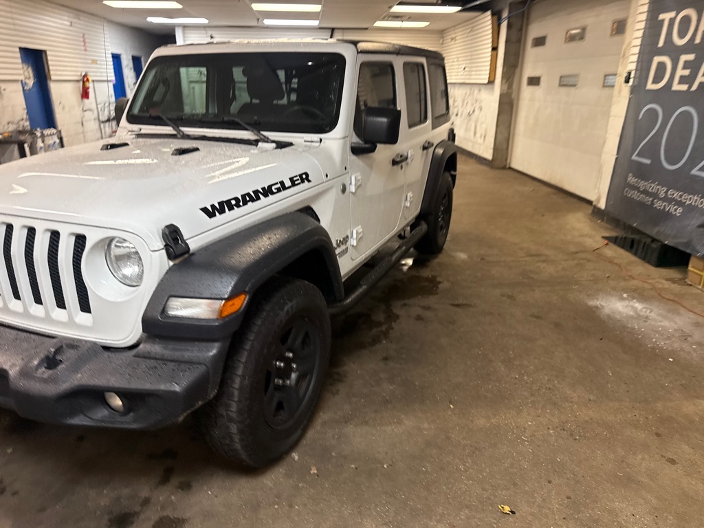 Photo 4 of this JEEP WRANGLER UNLIMI