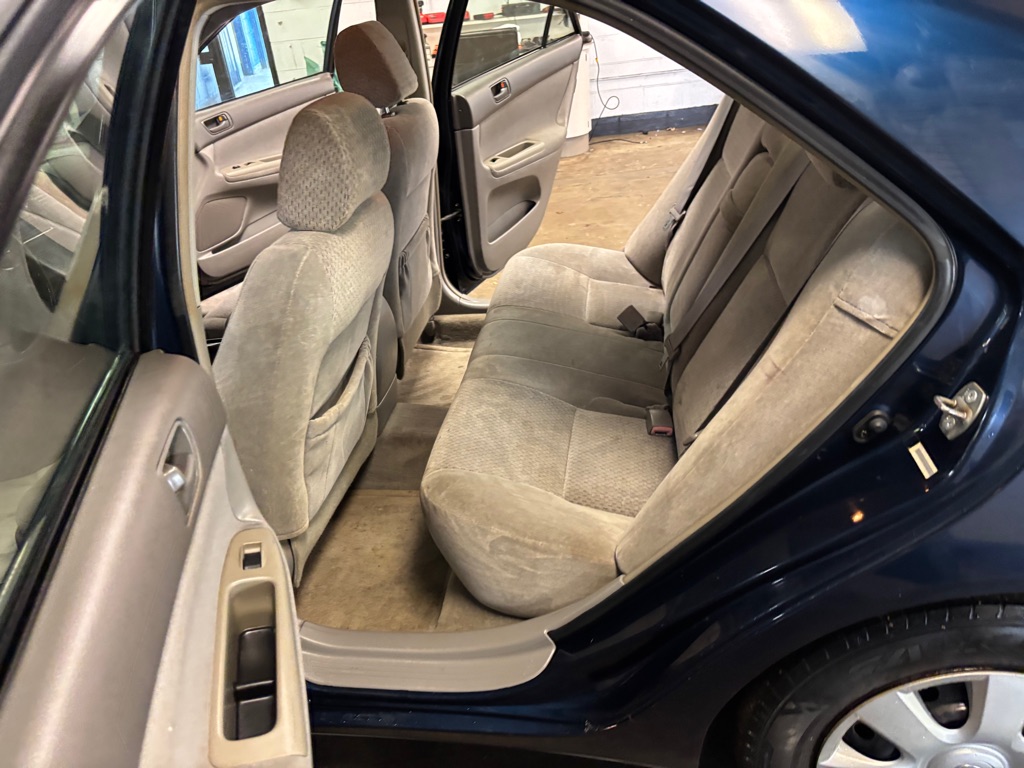 Photo 30 of this TOYOTA CAMRY