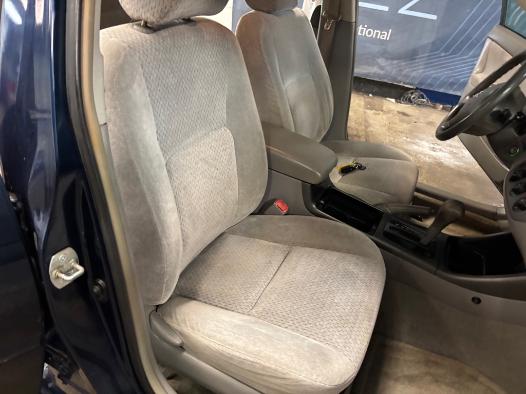 Photo 37 of this TOYOTA CAMRY