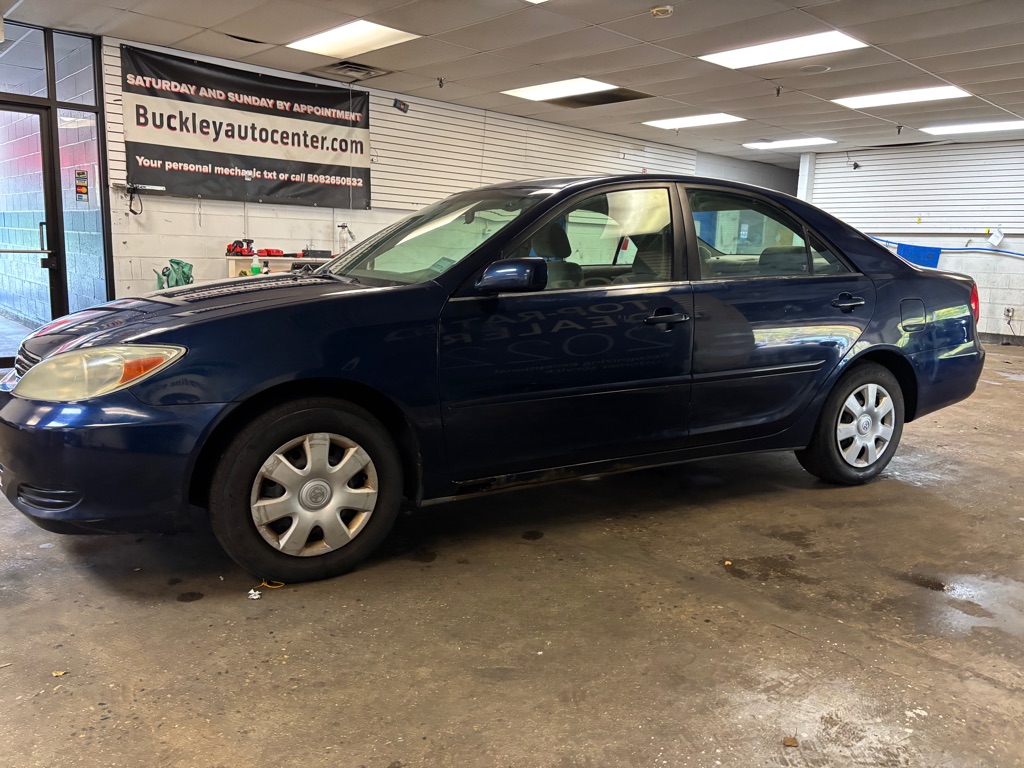 Photo 8 of this TOYOTA CAMRY