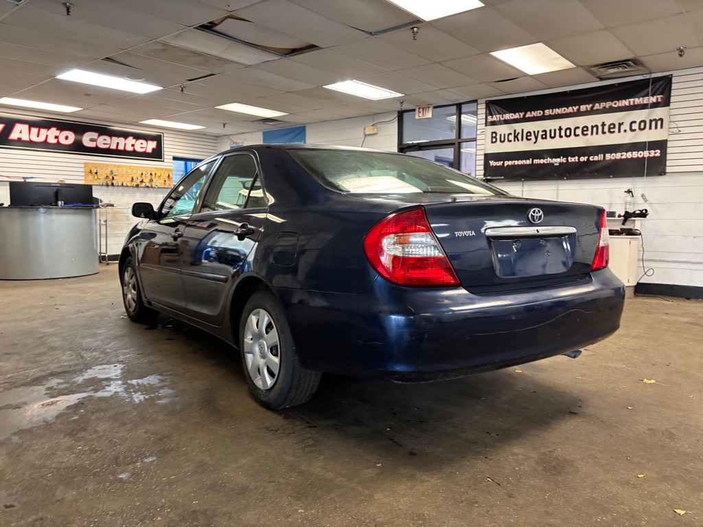 Photo 10 of this TOYOTA CAMRY