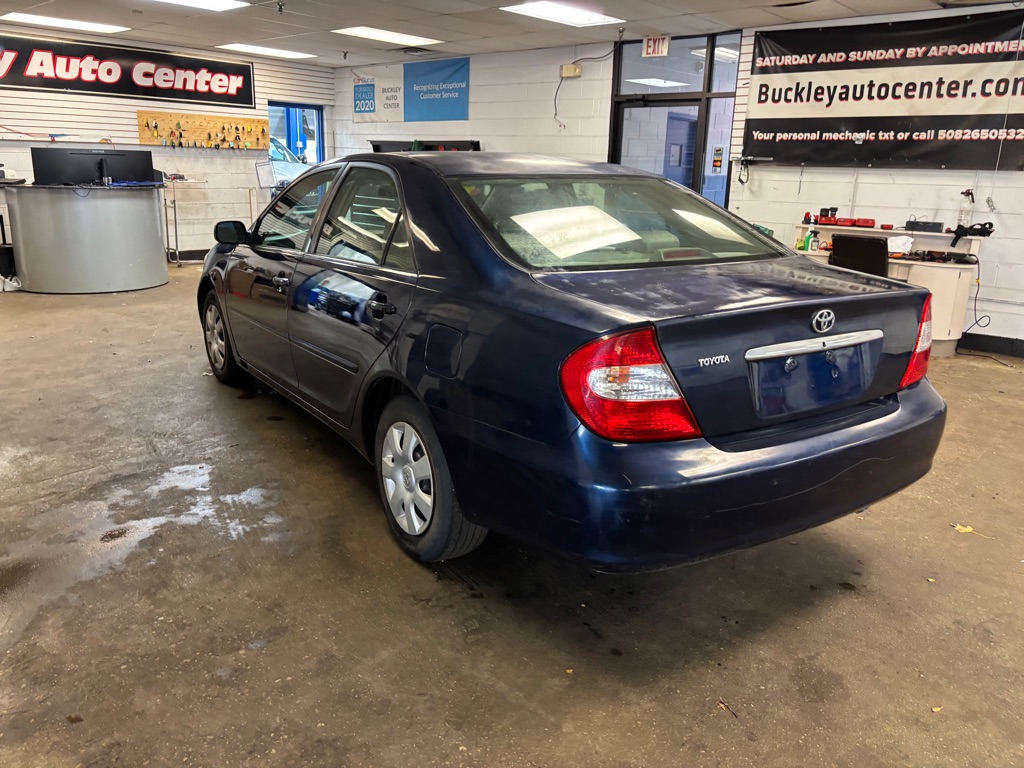 Photo 9 of this TOYOTA CAMRY