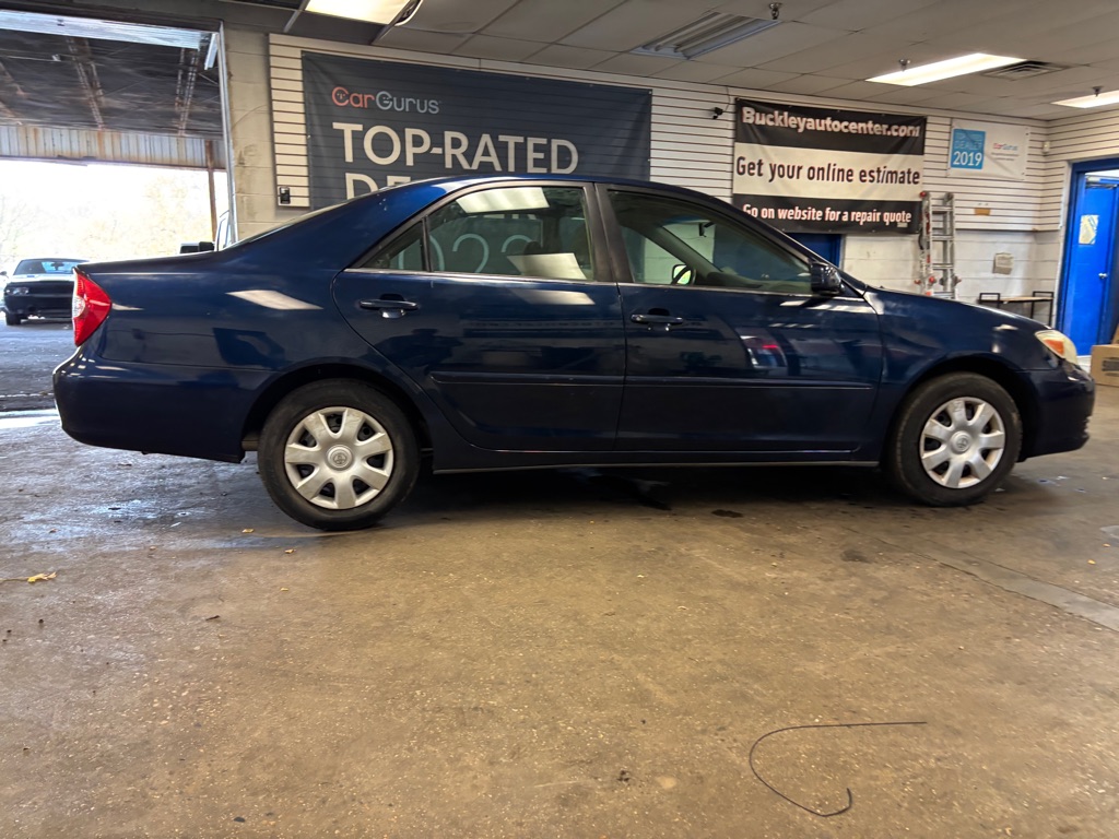 Photo 16 of this TOYOTA CAMRY