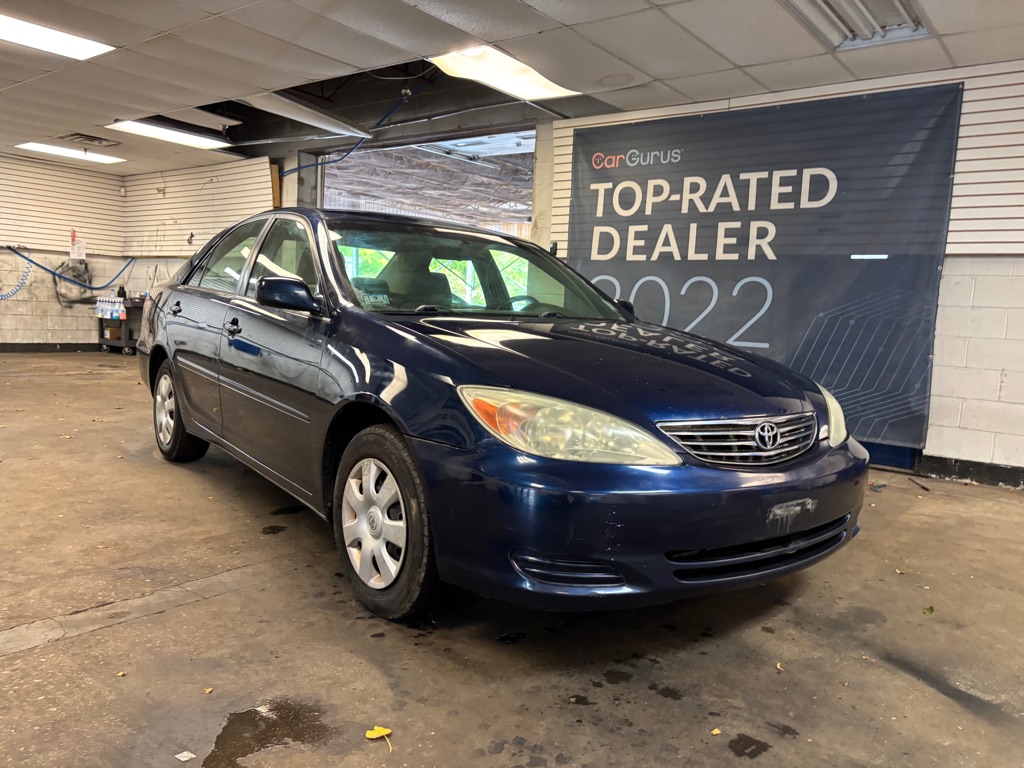 Photo 2 of this TOYOTA CAMRY