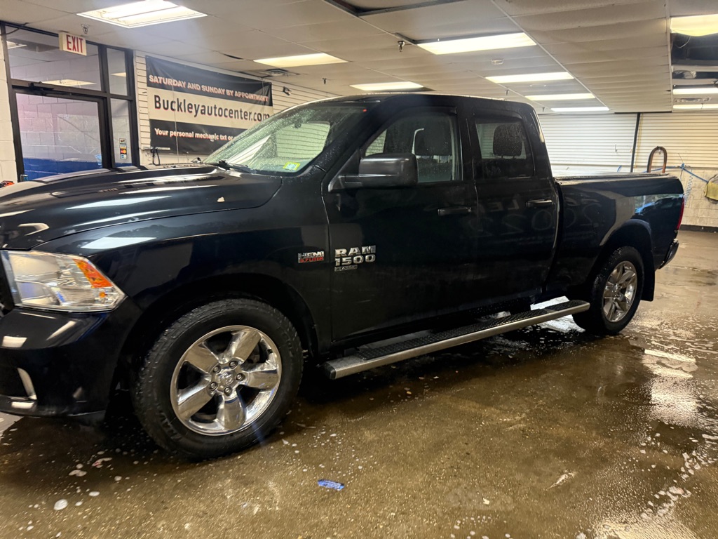 Photo 5 of this RAM 1500 CLASSIC
