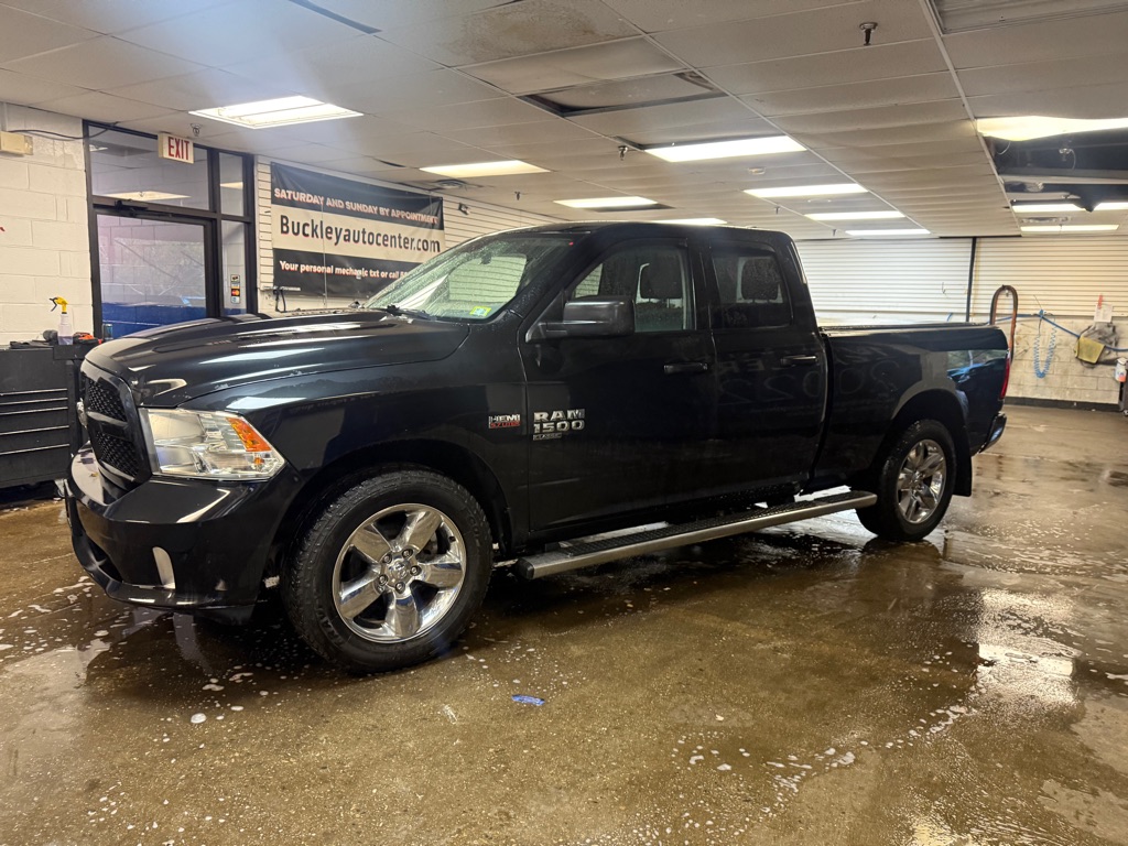 Photo 4 of this RAM 1500 CLASSIC