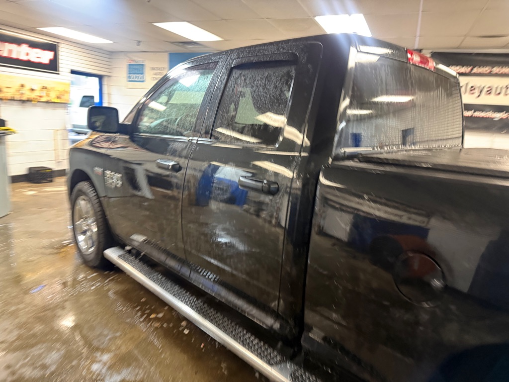 Photo 9 of this RAM 1500 CLASSIC