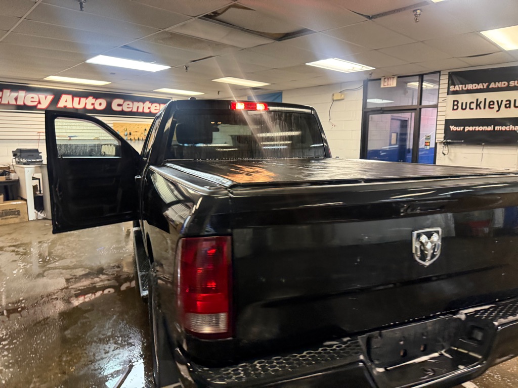 Photo 19 of this RAM 1500 CLASSIC