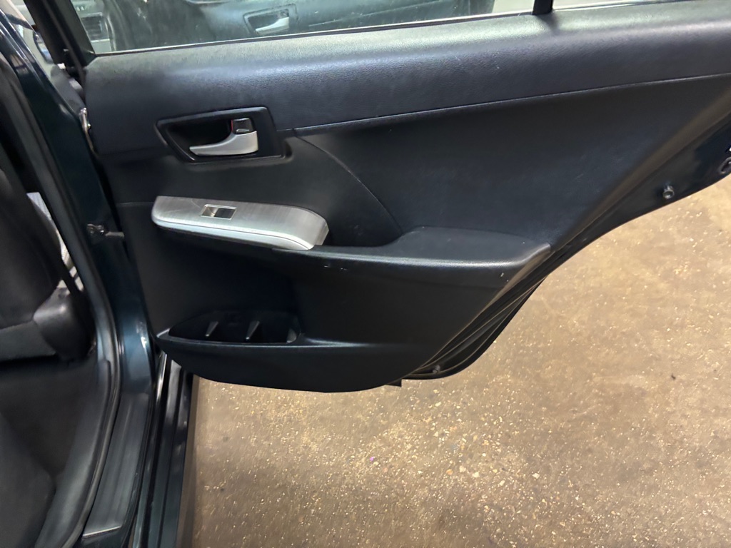 Photo 21 of this TOYOTA CAMRY