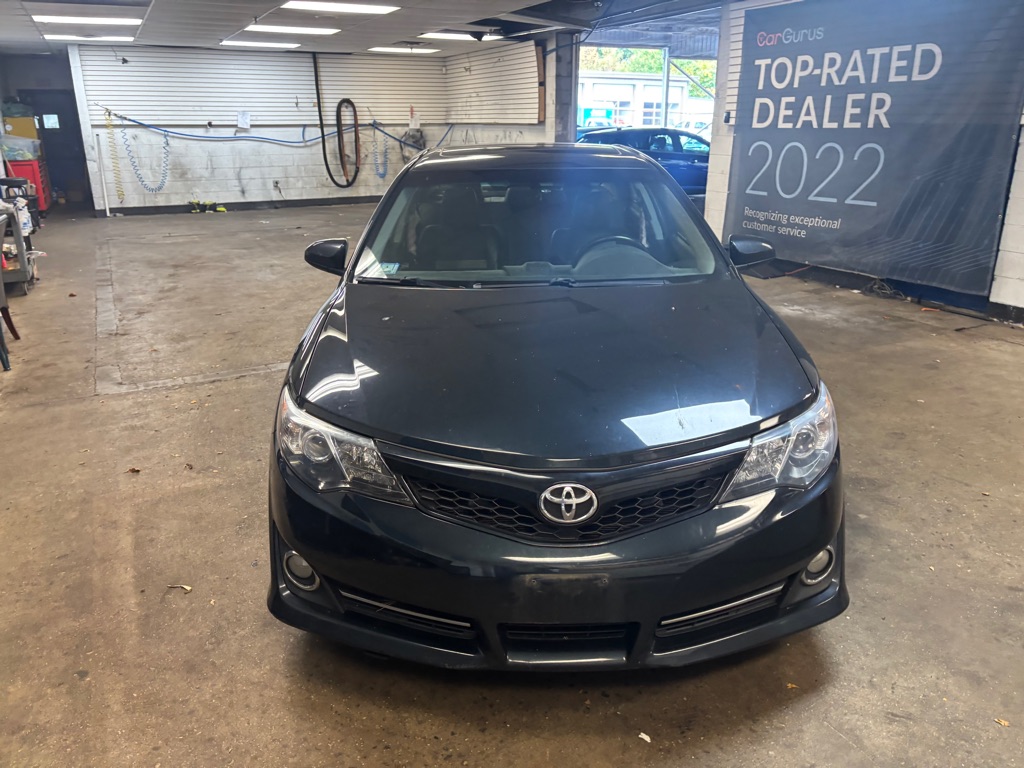 Photo 3 of this TOYOTA CAMRY