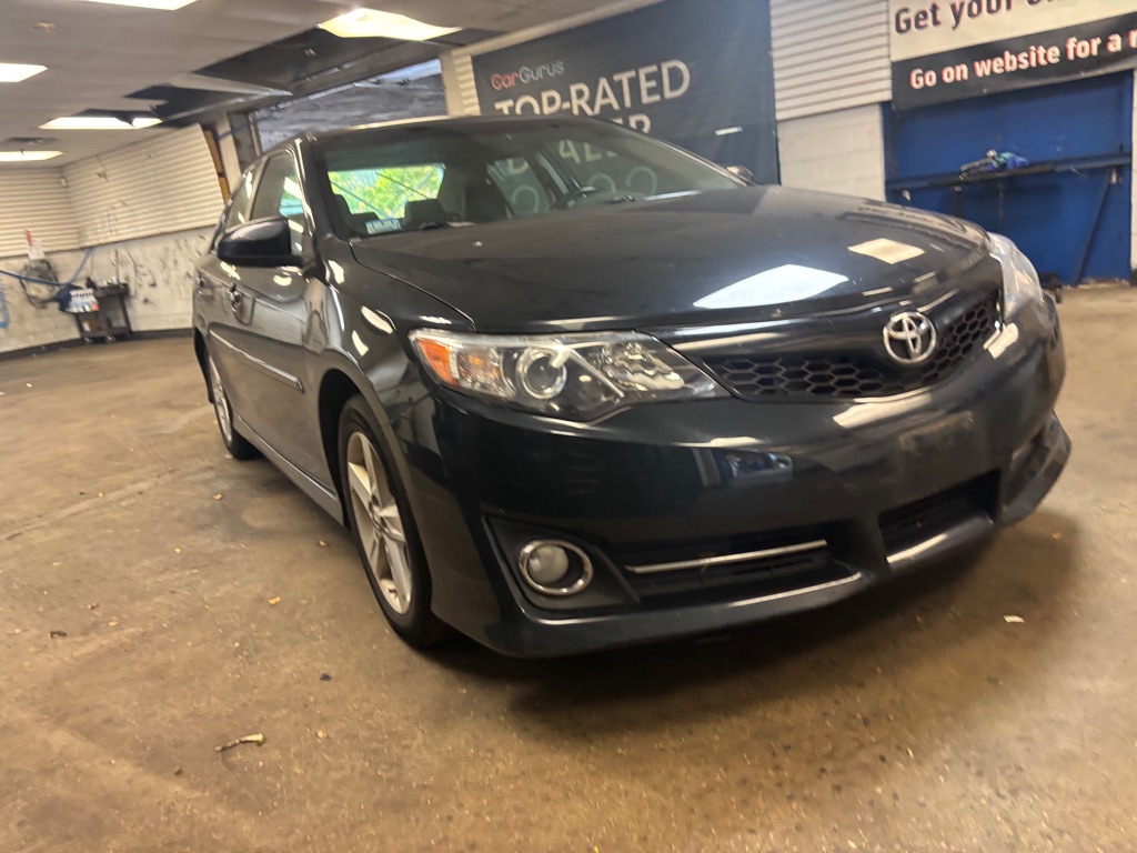 Photo 2 of this TOYOTA CAMRY