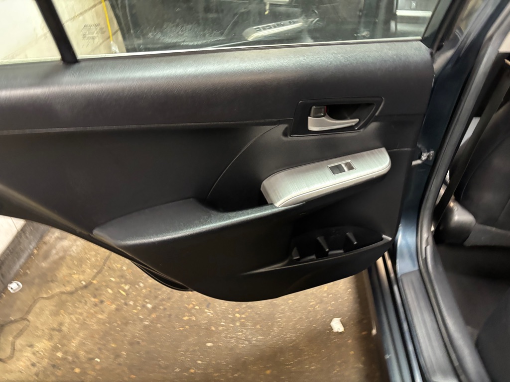 Photo 27 of this TOYOTA CAMRY